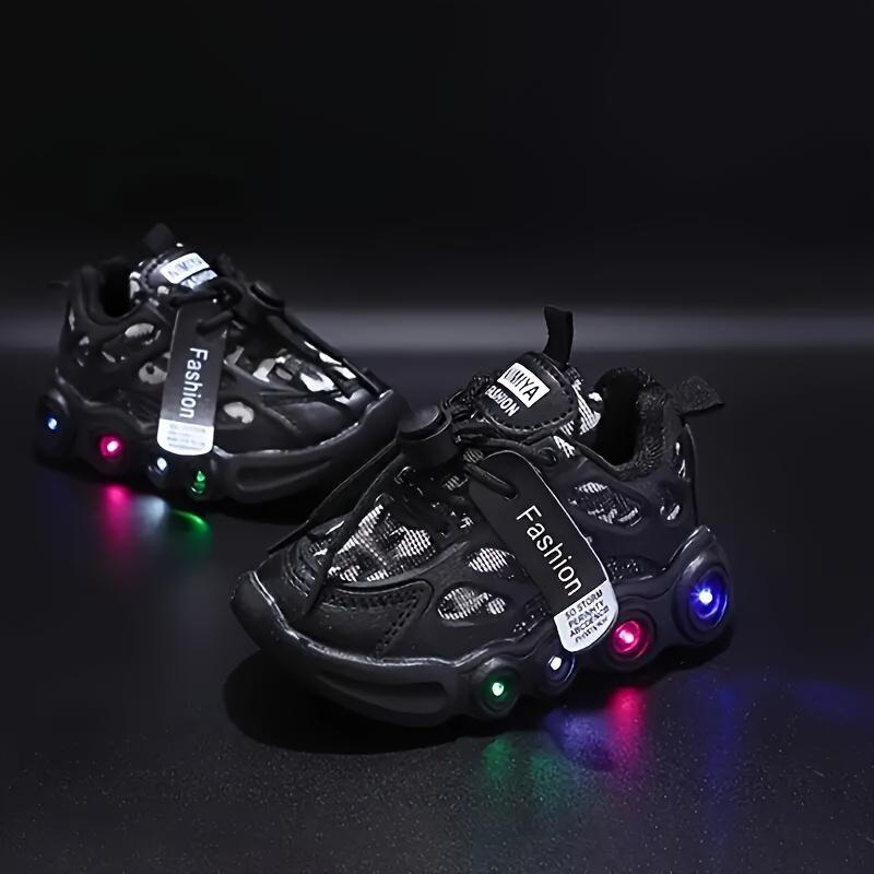 Led Children's Shoes, Shining at Night, Stylish and Eye-Catching, All-Season Breathable Non-Slip Running Shoes