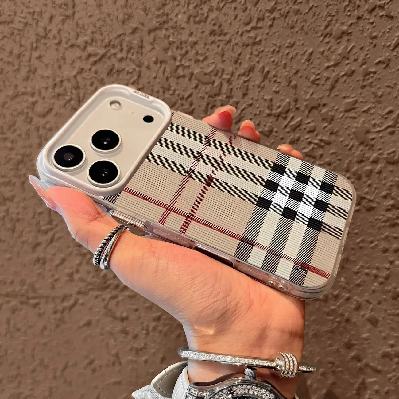 スマホアクセサリー Burberry iphone14pro case burberry phone case iphone 14 pro max - TikTok Shop