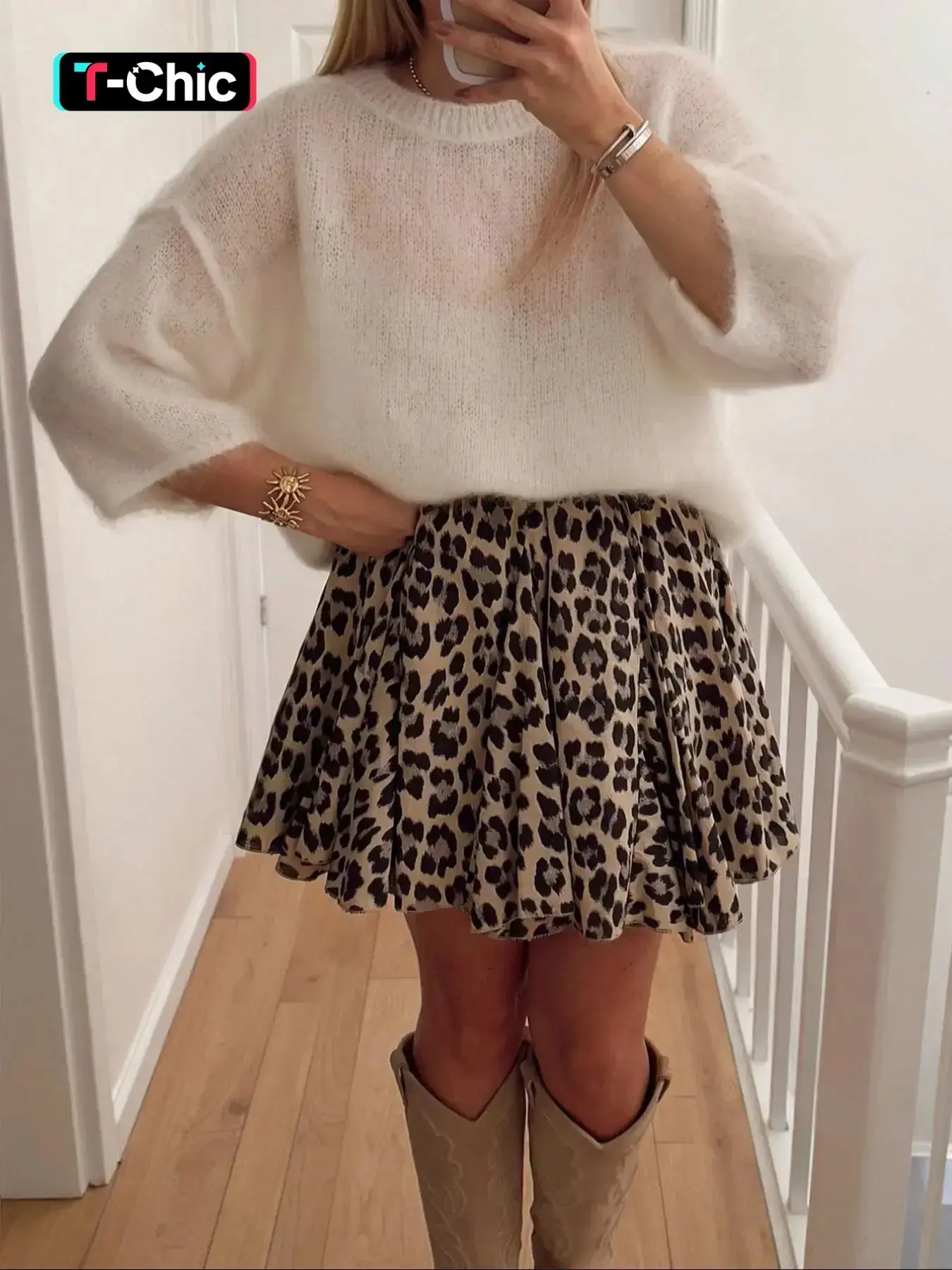 This women's high-waisted A-line leopard print casual Chic mini skirt is suitable for everyday wear, outdoor activities, work, club parties, and many other occasions.It's a versatile piece that goes with everything.Womenswear