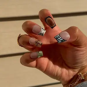 Mix Match Gold Chain Press on Nails Long Lasting nail sets