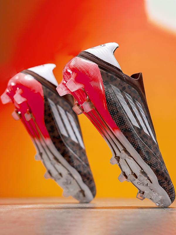 Unisex Soccer Shoes for Youth Students, Soccer Cleats, Long Studs Design, Competition Training Sports Footwear, Durable and Comfortable Football Boots