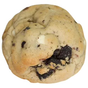 Oreo Milkshake Cookie - Delicious Snack Biscuit with Oreo Pieces for a Sweet Treat
