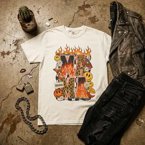 Smokin' Hot MAMA Graphic Tee
