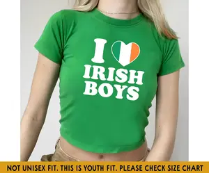 I Love Irish Boys Funny St Patrick Day Baby Tee St Paddy Day T Shirt Y2K Shamrock Tee 80s 90s 2000s Aesthetic Clothing Vintage T Shirt