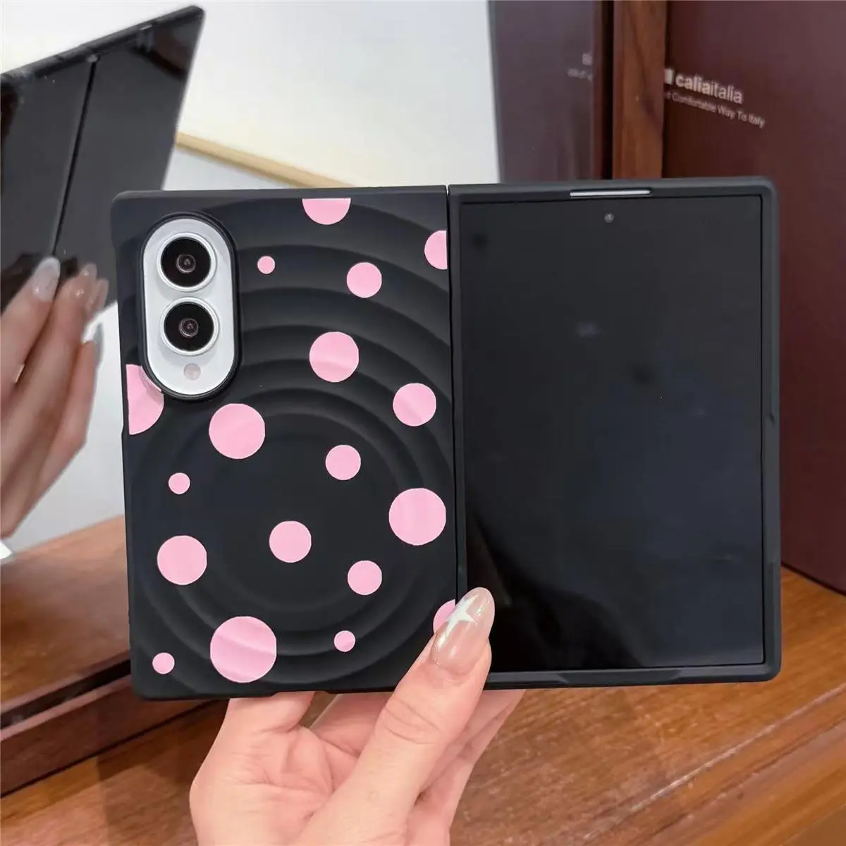 Shockproof Flip Phone Case for Samsung ZFold8 Foldable Phone, Creative 3D Wavey Pink Large Polka Dot Design Protection Cover Protective