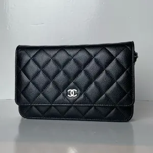Pre-owned CHANEL Classic WOC Black Caviar Leather Silver Hardware Chain Wallet|20917821