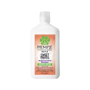 Petz Sweet Pineapple & Honey Melon Herbal Sensitive Shampoo