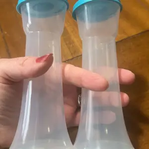 Salt & Pepper Shaker, 2 Counts/set Large Plastic Salt & Pepper Shaker with Lid, Moisture-proof Seasoning Bottle for Home Kitchen Restaurant