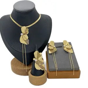 Trendy Style 304 Stainless Steel Rhinestone Flower Tassel Earrings Ring Necklace Three-Piece Jewelry Set for Casual & Formal Occasions
