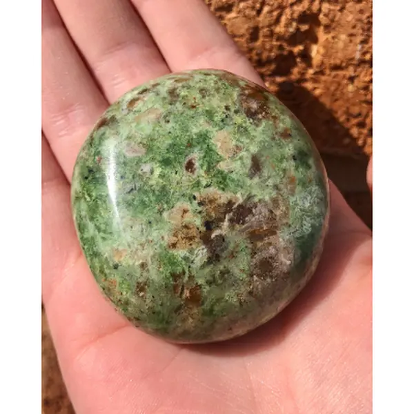 Large Chrysoprase Palmstone for Meditation, Compassion, Emotional Balance, Energy Healing & Heart Chakra (Literature & Art, Literature Collection Accessory), Inner Peace