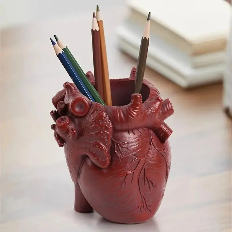 Chic Heart-Shaped Resin Pen Holder, Pen Stand, Elegant Desk Accessory, Desk Organizer for Home & Office Decor, Unique Gift Idea for Writers & Artists, Office Supplies