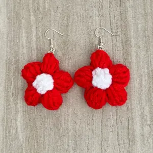 UW Madison Badger Dangles - Red & White Crochet Daisy Earrings 1.6 Inches Lightweight Handmade for Game Days Tailgates & Coffee Runs Classic Style