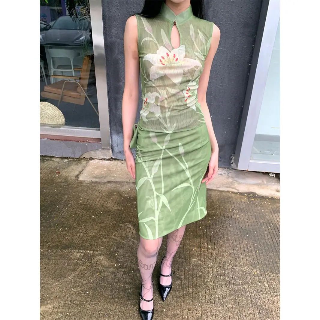 One-size-fits-all skirt