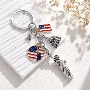 USA Flag Keychain with Statue of Liberty, Capitol, and American Flag Charms – Stylish Souvenir Gift for Travel Lovers