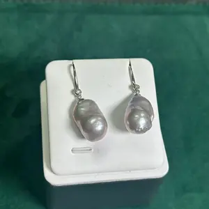 Baroque pearl Earrings-Blue Blood