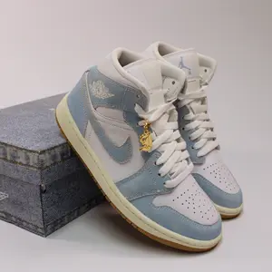 Air Jordan Retro 1 Mid SE Denim Blue Women's Sneakers - Authentic Brand New Shoes HQ2005-100