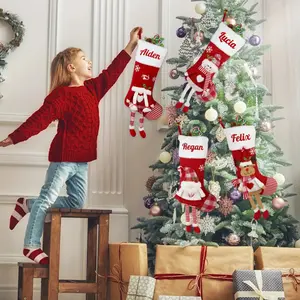 4 pairs of personalized Christmas socks, including name-printed socks. The socks are 18 inches in length and feature a dwarf Santa Claus and snowman pattern. They make excellent holiday decorations and gifts, suitable for family use and to adorn Christmas