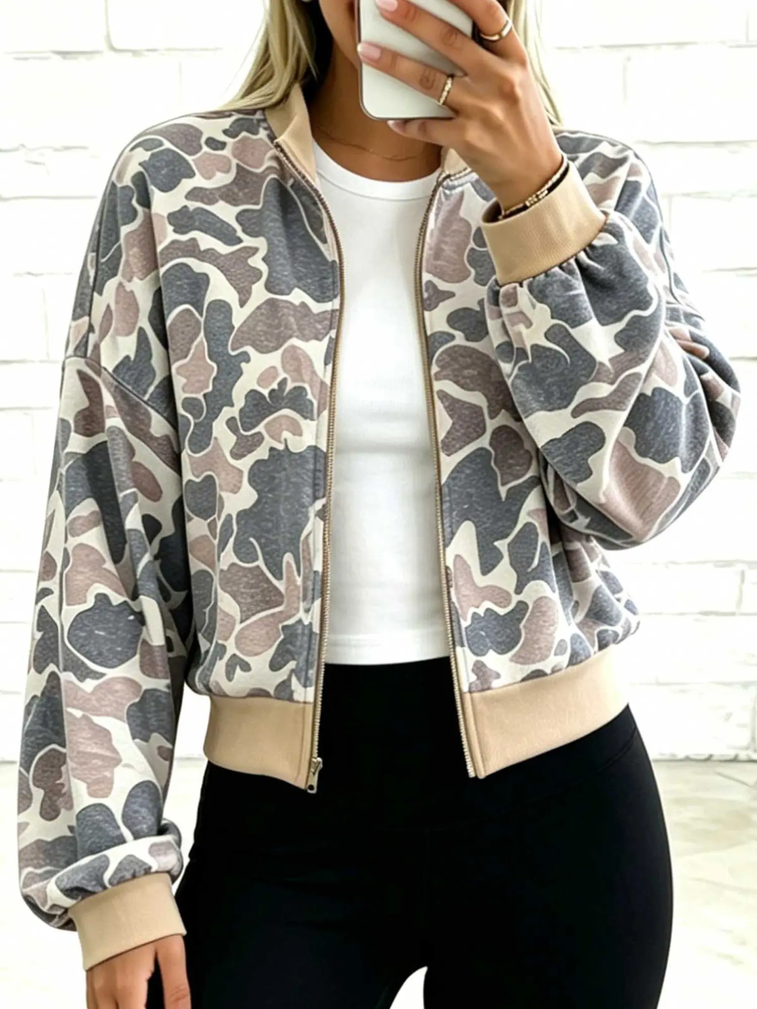 Women’s Aesthetic Camouflage Print Long Sleeve Bomber Jacket - Chic Colorblock Ribbed Trim Zip-Up Casual Outerwear for Everyday Tops