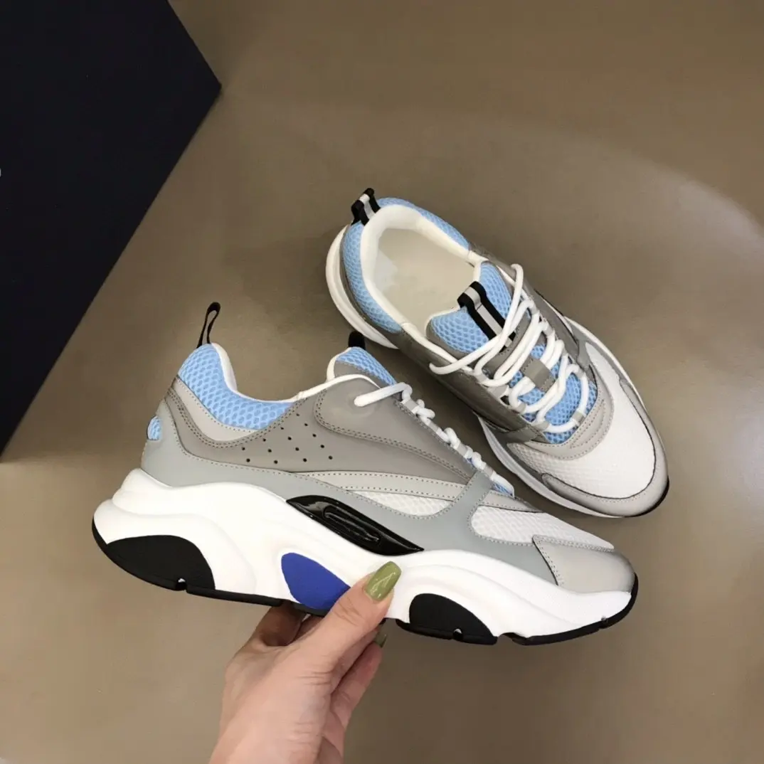 01   Grey and White