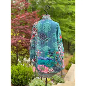 Blakeline Bubble Cape: Prague