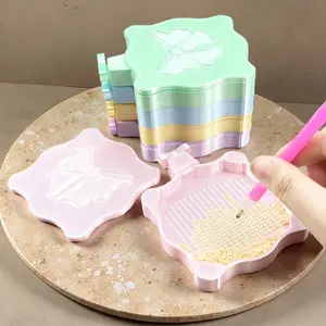 Diamond Paintings Flip Tray with Bow Design, Precision Drill Placement Tool for DIY Diamond Art , Diamond Painting Accessories 9.7 x 8.4cm