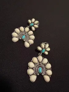 Vintage Ivory & Turquoise Floral Statement Earrings -069