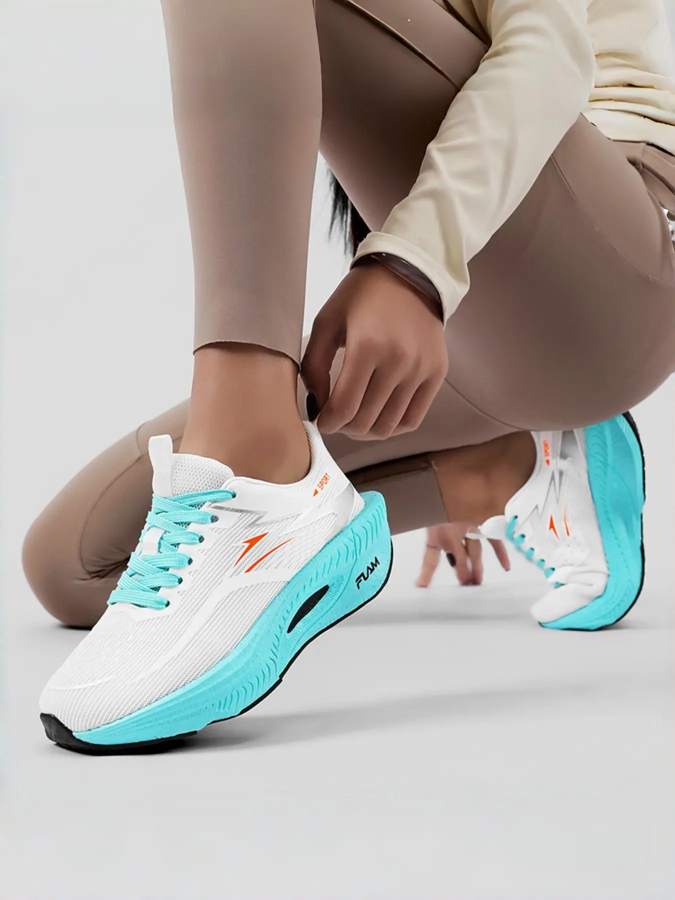 Women's Lightweight for All Seasons, Gym and Jogging Footwear, Sporty Running Shoes, Sports Running Shoes, Running Trainers, Cushioned Arch Support, Slip-Resistant Rubber Sole, Running Sneakers
