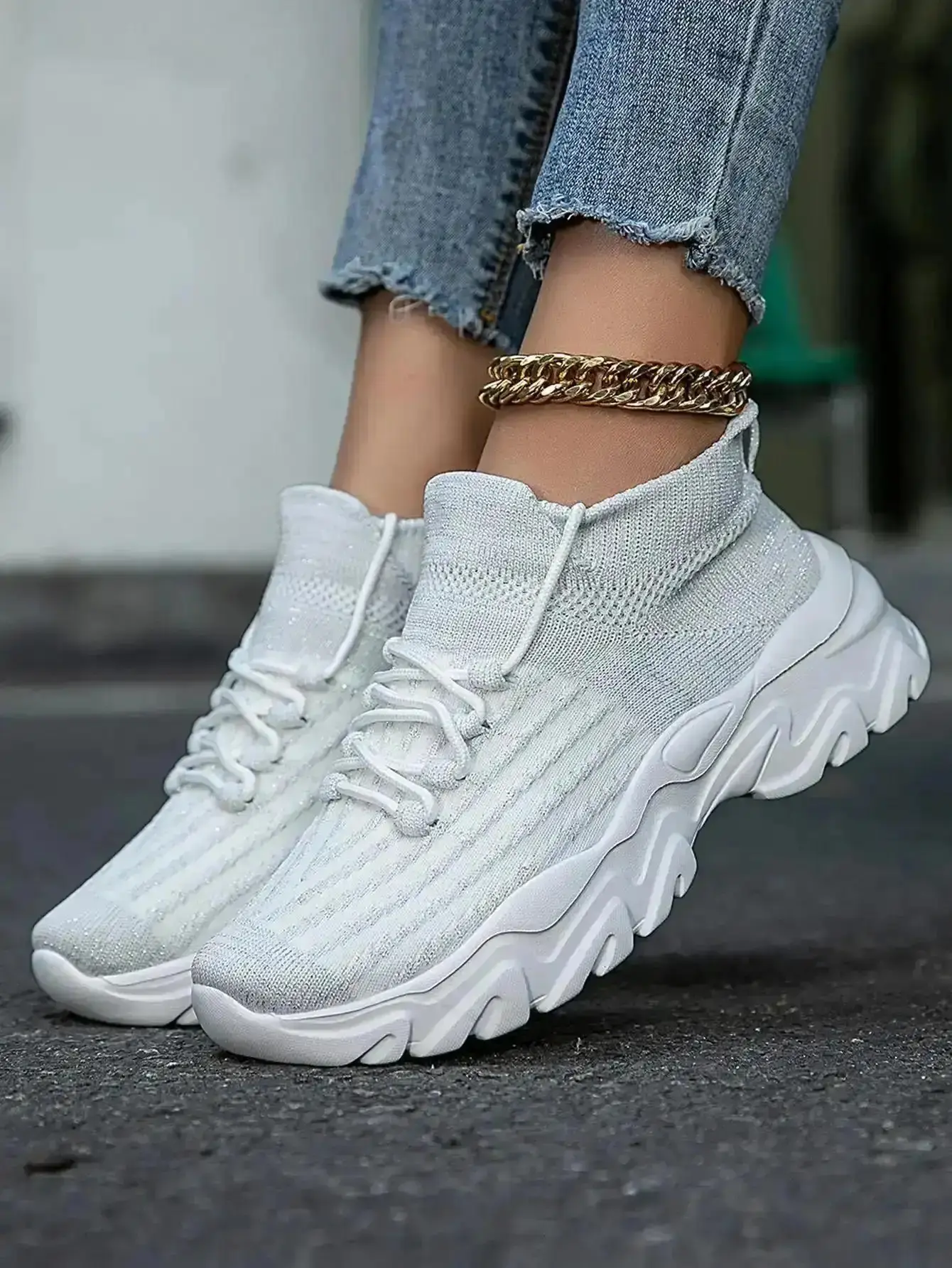 Women's shoes Closed RunnerTrainerSports workout whites neakers Running Lightweight insole Casual Cirls Stable Stretch Soft Athletic Easy Off All Day Versatile Flexible Durable Shock Absorb Skate Modern comfortable
