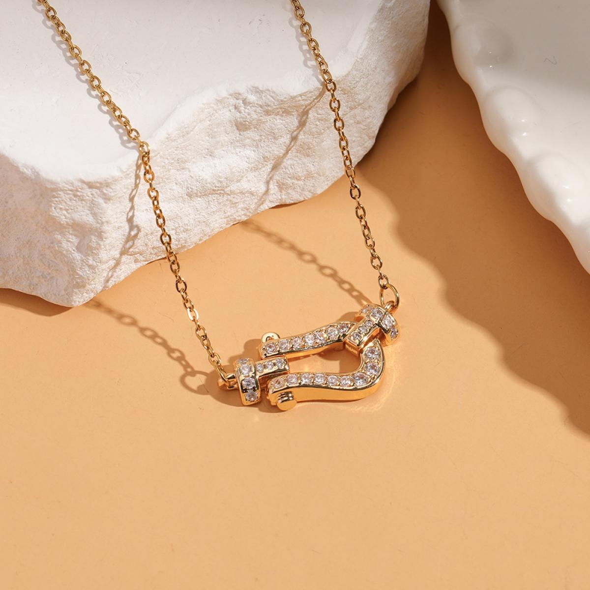Luxury Pave Sparkle U-Shaped Horseshoe Pendant Necklace for Women, Dainty Hardware-Inspired Statement Chain, Trendy Minimalist Everyday Wear Jewelry, Perfect Gift for Her/Birthday/Anniversary/Valentine's Day
