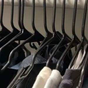 Utopia Home Space-Saving Plastic Hangers with Shoulder Hooks – Durable & Versatile for Clothes Storage Hanging Organiser