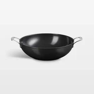 L3 Cr3uset  Essential Ceramic Non-Stick 6.3-Qt. Wok