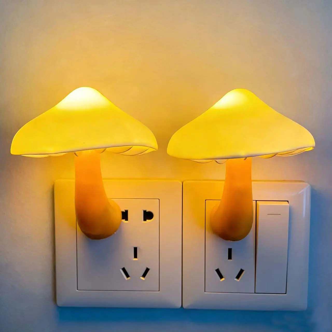 4-Pack Compact ABS LED Mushroom Night Light, 110V US Plug-In Wall Lamp with Dusk-To-Dawn Sensor, Static Warm White Soft Yellow Glow, Ideal for Nursery Hallway Bedroom, Kids Gift