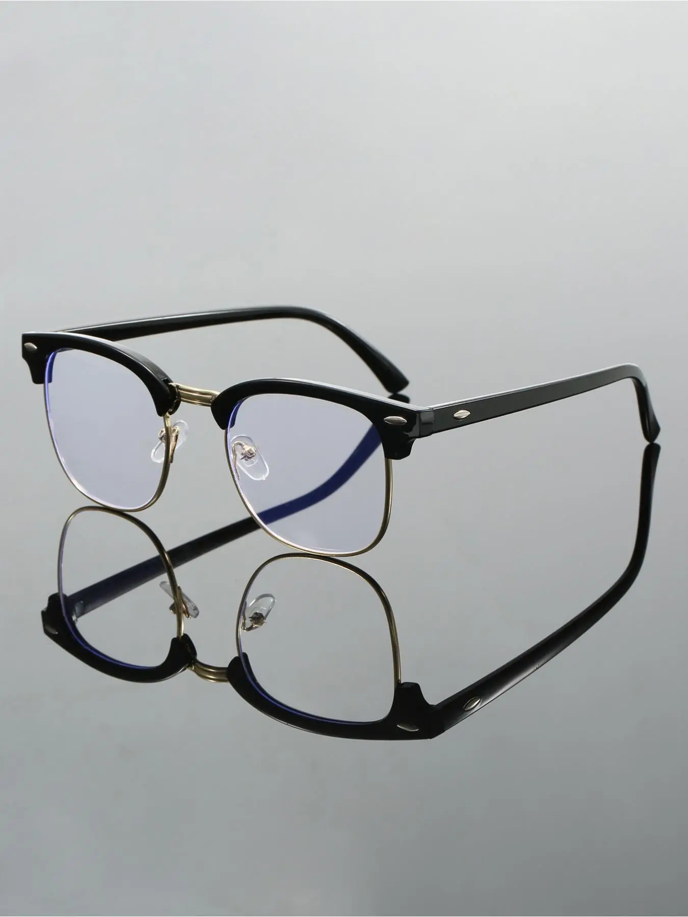Unisex Metal Rectangular Frame Glasses, Trendy Casual Frames, Anti-Blue Light, Casual Style, Suitable for Office, Study, Photography, Daily Wear, Trendy Casual Eyeglasses, Rectangle Frames Eyeglasses, Trending Glasses