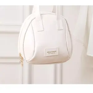 Portable toiletry bag with large capacity, outdoor travel, beach, date touch-up, cosmetics storage shell bag