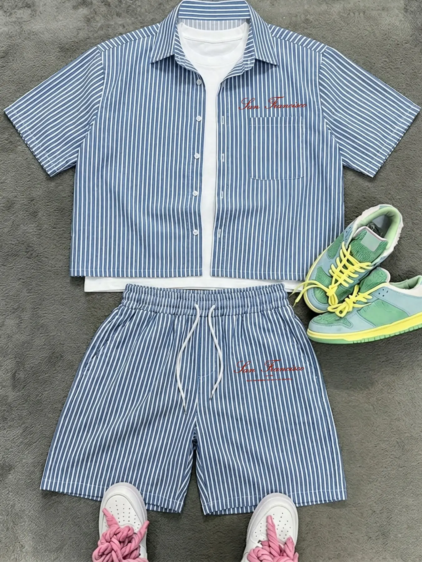 2-Piece Men's Blue and White Striped Classic Streetwear Set, Short-Sleeve Button-Down Shirt and Drawstring Shorts, for Daily, Vacation & Casual Wear