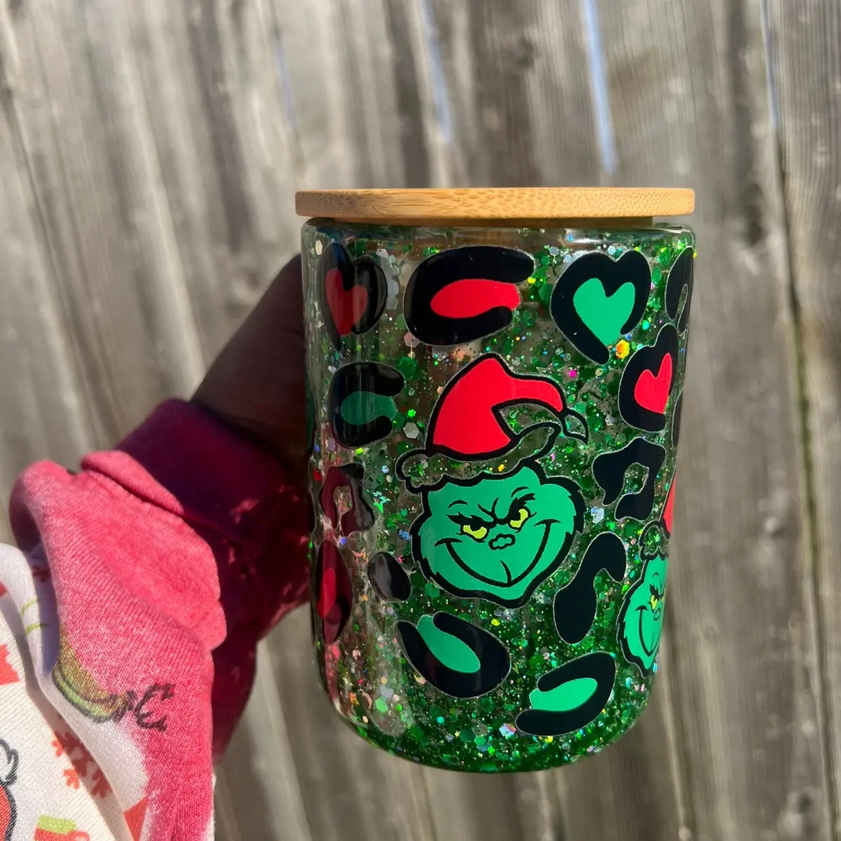 Christmas 15oz glass snowglobe cup with handle