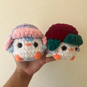 Crochet Penguin with Winter Hat