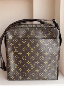 Pre-owned Louis Vuitton Canvas Crossbody Bags Monogram Trotteur Beaubourg Crossbody
