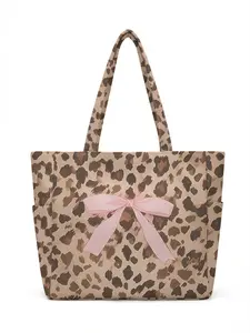 Butterfly Knot Pattern Travel Duffel Bag, Large Capacity Storage Bag, Durable Multi-Pocket Design, Zipper Closure, Casual Style for All Seasons