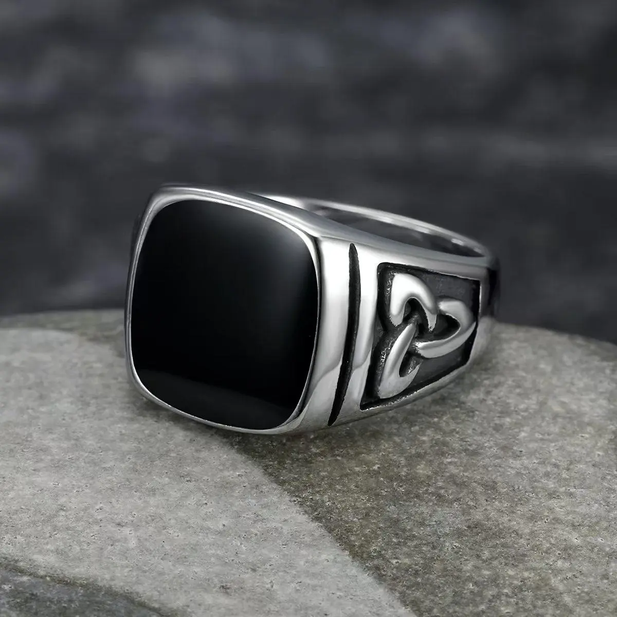 Viking-Inspired Stainless Steel Men's Statement Ring, Simple Fashionable Celtic Knot Pattern Square Vinyl Heart-Shaped Jewelry, Statement Rings
