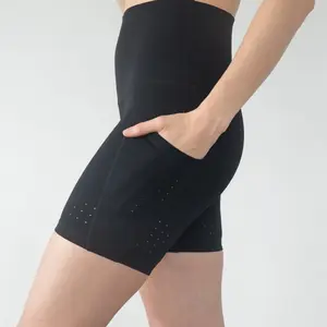 Ultra High-Rise Postpartum Compression Biker Short 7'' (Noir)