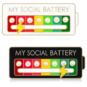 Single-Pack Social Battery Brooch (Black/White) – Aesthetic Mood Lapel Pin for Adding Personality to Your Outfits