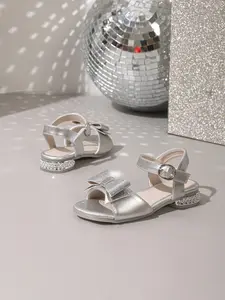 Girls' Gold/Silver Patent Leather Full Glitter Rhinestone Bow Decor Open Toe Ankle Strap Soft Non-Slip Low Heel Sandals | Shiny Princess Style for Daily Wear / Performance / Banquet & Formal Occasions / Outing Glitter Decorated Sandals Sparkly Sandals