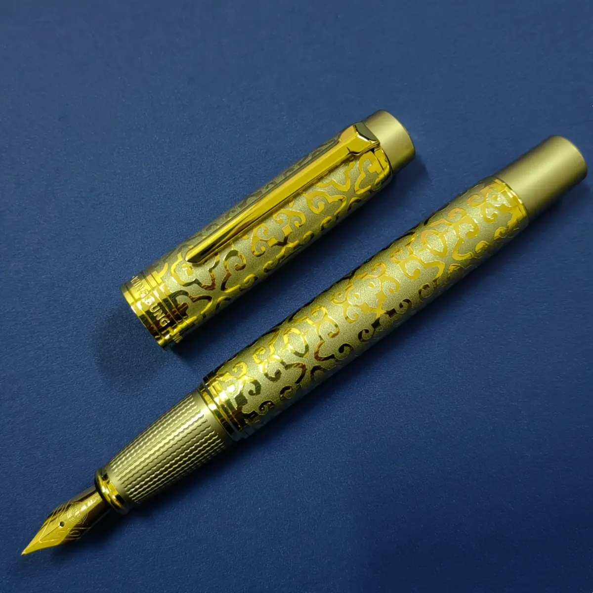 1 pc steel pen, 0.5 mm fine tip, 0.38 mm broad tip, calligraphy/creative writing, stainless steel barrel, elegant premium design, engraved barrel, luxurious feel, suitable for a 3.4 mm diameter, preferred student stationery, Valentine’s Day, back-to-schoo