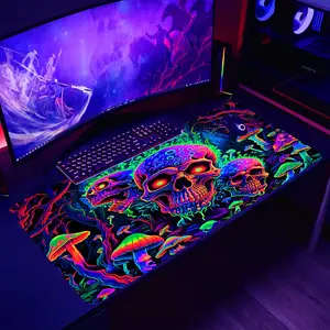 Skull Pattern UV Reactive Mouse Pad, 1 Count Large Gaming E-sports Computer Thickened Fluorescent Mouse Pad, Washable Non-Slip Mouse Pad