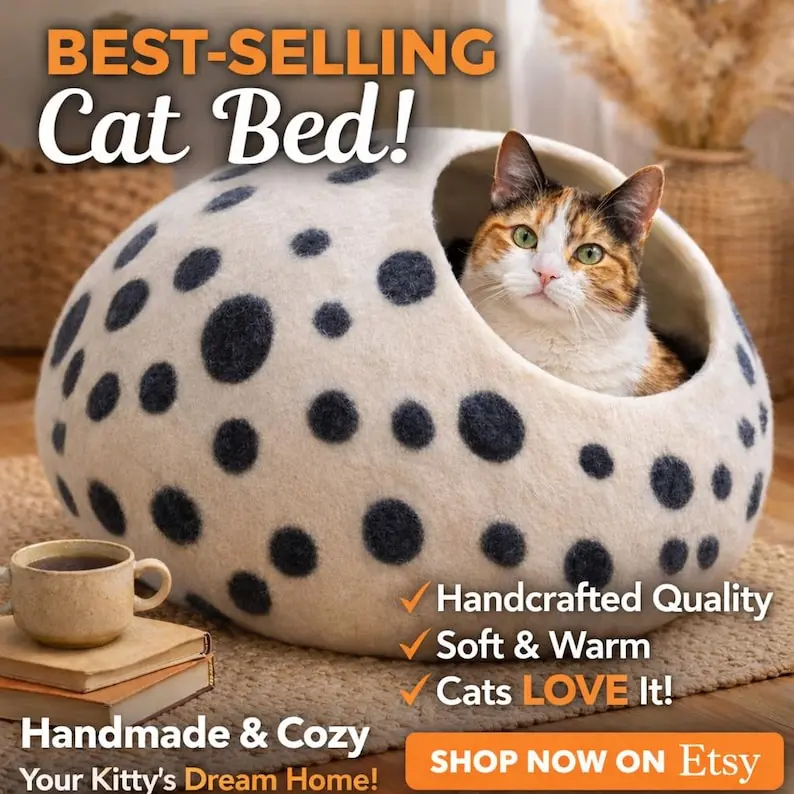Handmade Felt Wool Cat Cave : Cozy Kitty Cocoon Bed (Medium Size)