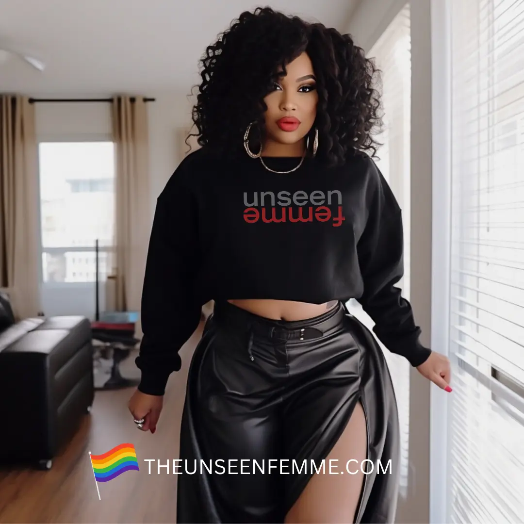 UNSEEN FEMME FLEECE CROP TOP