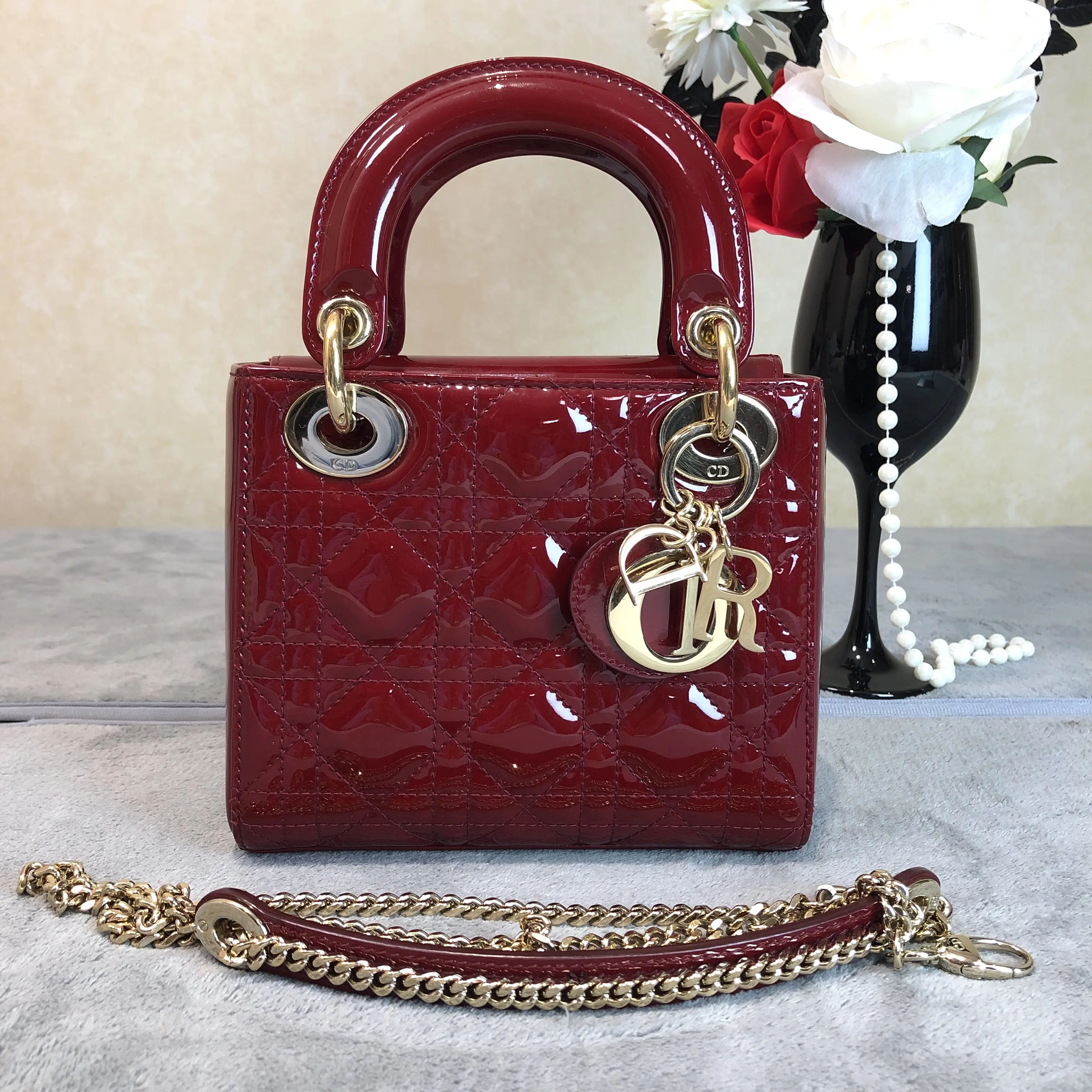 Pre-owned Dior leather Crossbody Bags Lady Patent Handbag 355748