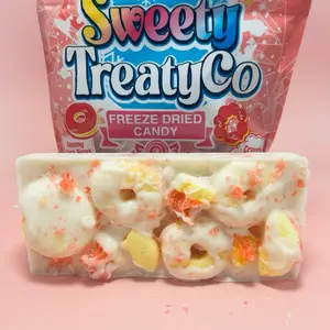 Easter candy peaches n cream bar- Bonbon