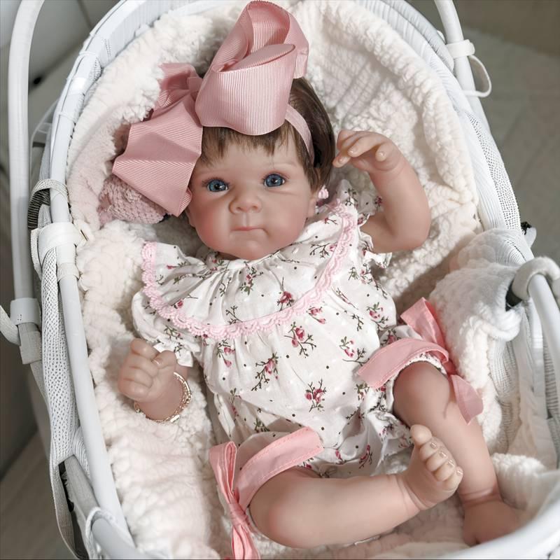 Lifelike Reborn Baby Dolls 18 Inch Realistic Newborn Baby Doll Soft Body Real Life Baby Dolls Girl with Accessories Gifts for Kids Age 3 + & Collection